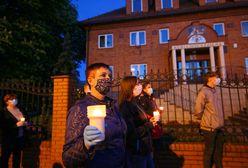 Łódź. Kalisz. Protesty przed kurią. "Koniec z tym. Czas, by rozliczyć księży"