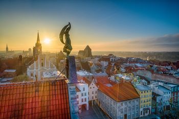 Pogoda w Toruniu. Prognoza na środę 20 maja. Słonecznie po krótkiej porannej mgle