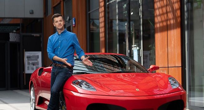 Radosław Kotarski przekaże Ferrari F430 F1 na aukcję WOŚP