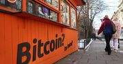 Bitcoin utknął w miejscu. Surowce przejmują rynek