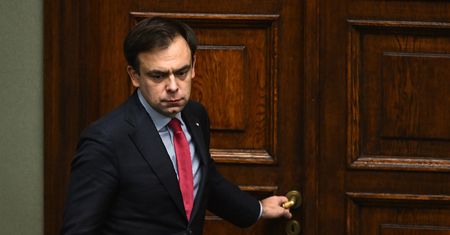 Wygibasy ministra finansów. Cel: ominąć Kodeks [OPINIA]