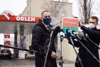 Opozycja żąda obniżki cen paliw. "Te zyski pochodzą z kieszeni obywateli"