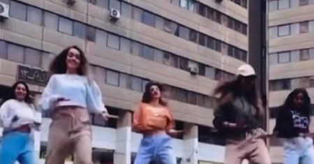 Zatańczyły do piosenki Seleny Gomez. Już więcej tego nie zrobią