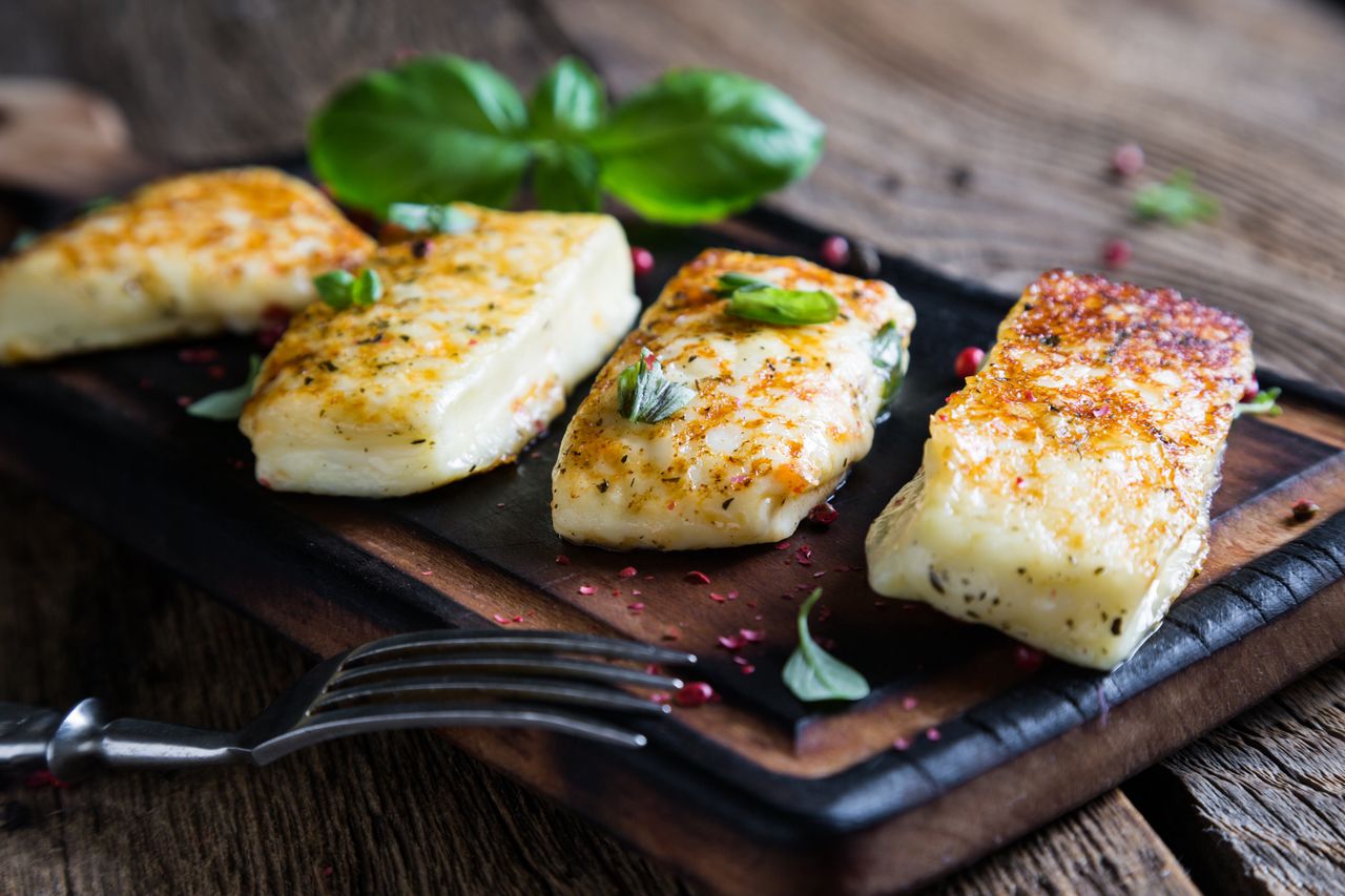 Halloumi-Käse ist ideal vom Grill.
