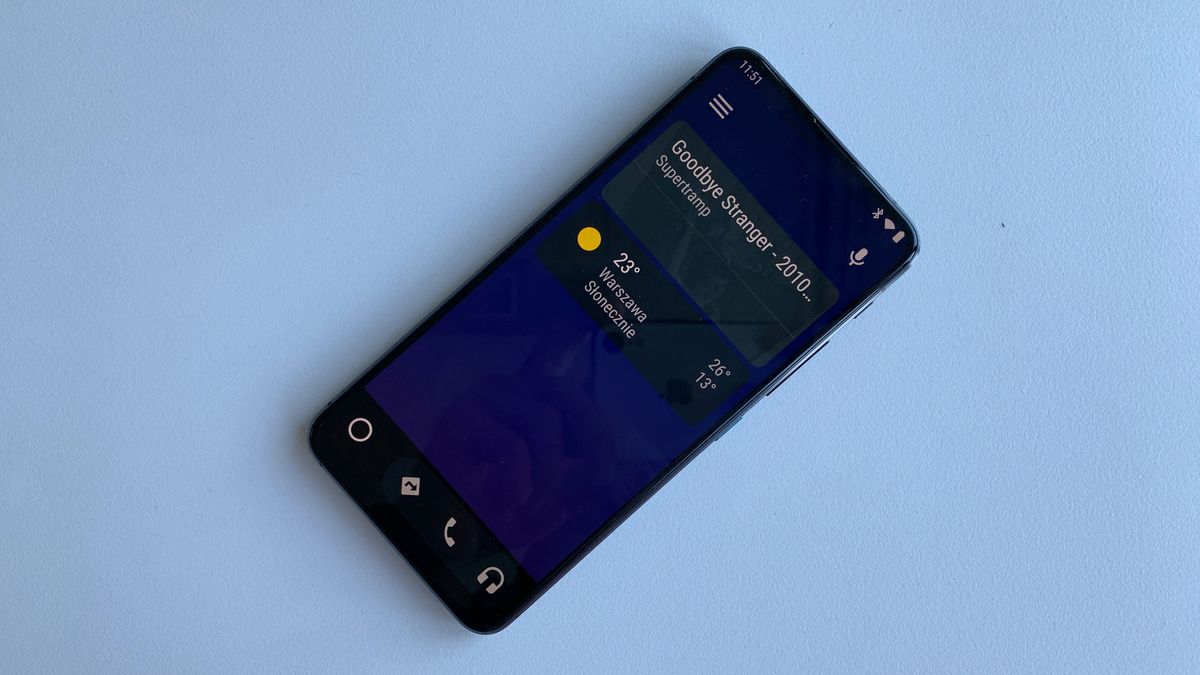 Android Auto nadal będzie dostępne także z interfejsem na smartfona.