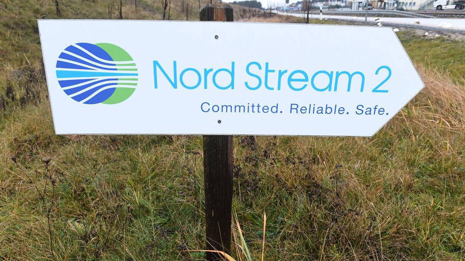 Nord Stream 2: USA wants to punish a company for the first time19 January 2021, Mecklenburg-Western Pomerania, Lubmin: A sign reading "Nord Stream 2 Committed Reliable Safe" stands in front of the gas receiving station in the Lubmin industrial estate. For a long time, the USA had threatened to impose sanctions, which in the past had also hindered the construction of the Nord Stream 2 gas pipeline in the Baltic Sea. Now, for the first time, a company involved is to be punished. Photo: Stefan Sauer/dpa-Zentralbild/dpa 
Dostawca: PAP/DPA.Stefan SauerNORD STREAM, Pipeline, Russia Germany, USA, Germany, Russia, concrete