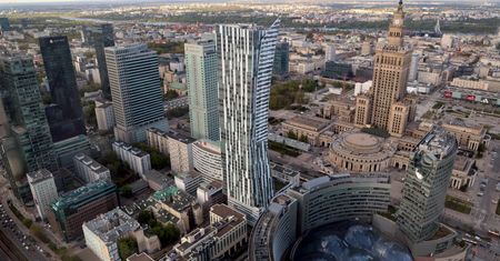 Zburzyć czy pokochać? Najbardziej kontrowersyjna budowla wciąż dzieli Polaków