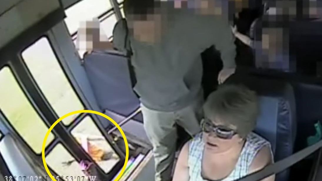 Dziecko było ciągnięte przez autobus około 350 metrów 