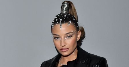 Julia Wieniawa w oryginalnej stylizacji na Fryderykach. Piosenkarka wystąpiła też na gali