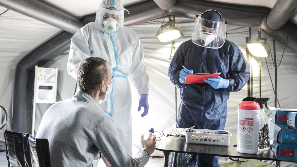 Koronawirus w Polsce. Są nowe dane Ministerstwa Zdrowia. Ponad 1000 zgonów od początku pandemii