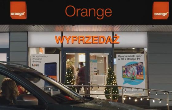 Zniżki na Orange Love, Samsung Smart TV i Galaxy S8 w kampanii wyprzedażowej Orange (wideo)