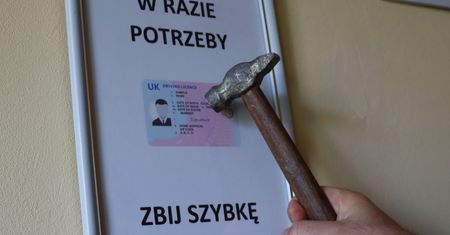 Żona dała mu takie prawko na rocznicę ślubu. Pokazał je policjantom