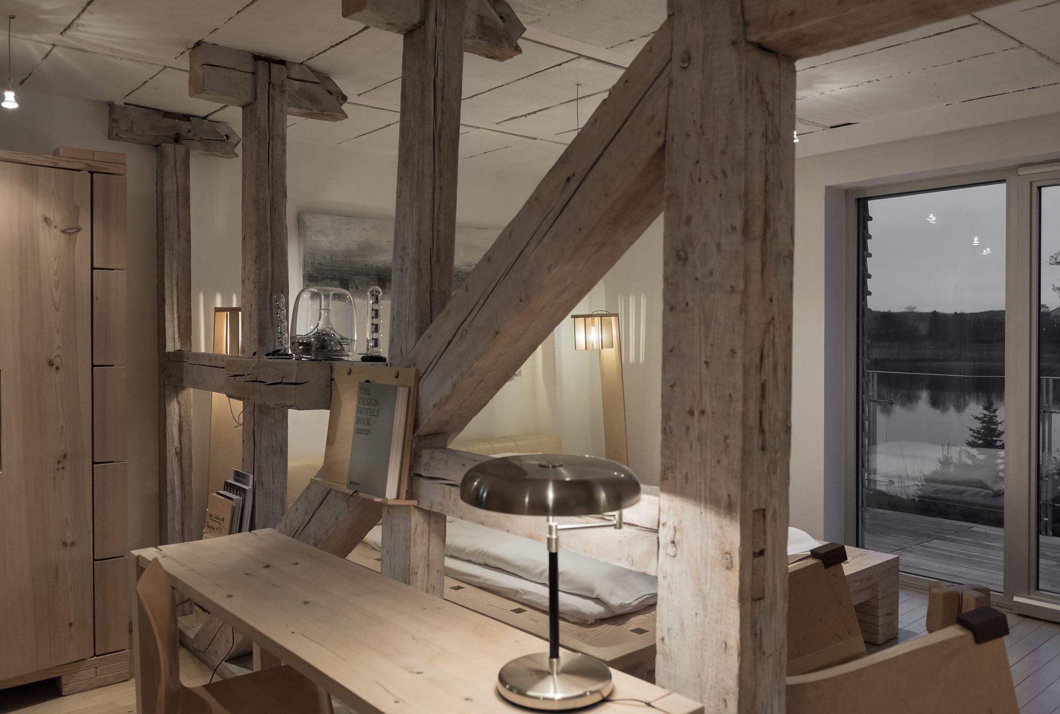 Kto nie szuka miejsca, gdzie można spleść myśli w całe zdanie?