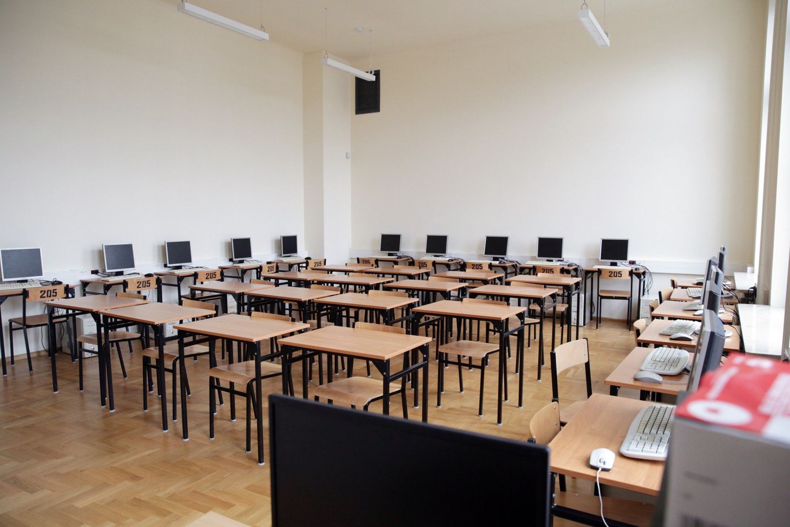 Szkoły z mniejszym finansowaniem na ucznia. To efekt reform. 