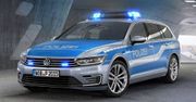 Volkswagen Passat GTE na wyspie bez samochodów