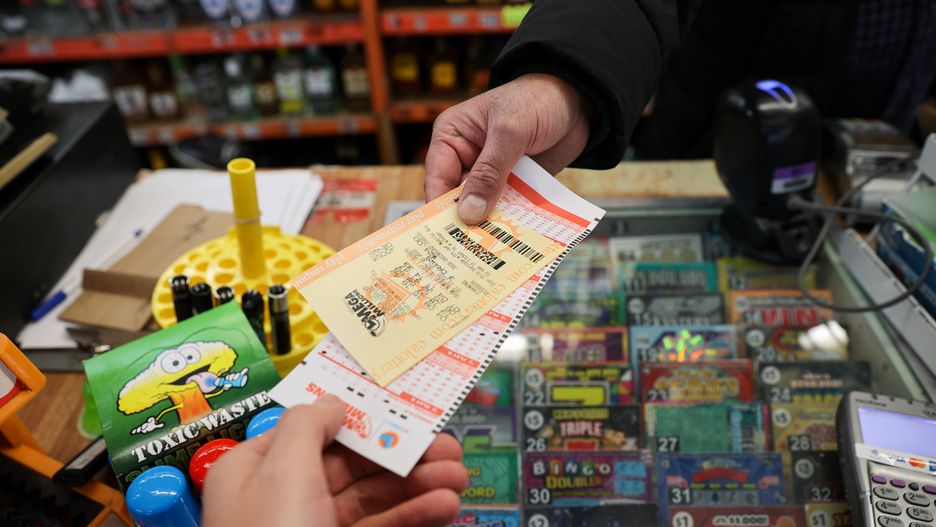 Gigantyczna kumulacja rozbita. W USA w grze Mega Millions padła jedna z najwyższych wygranych w historii