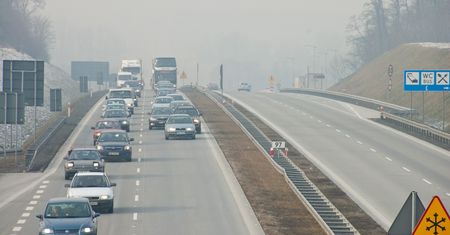 Policja bierze się za przekraczających prędkość. Niebezpieczni są też jadący za wolno