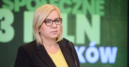 Sklepy nie będą przymusowo przyjmować zużytej odzieży. Jest stanowisko ministerstwa