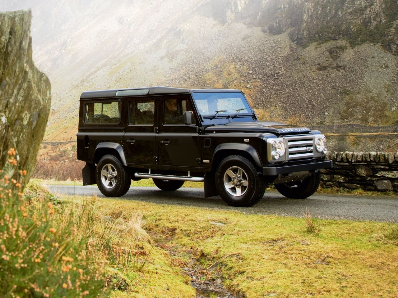 Land Rover Defender 110 SVX RHD (2008)