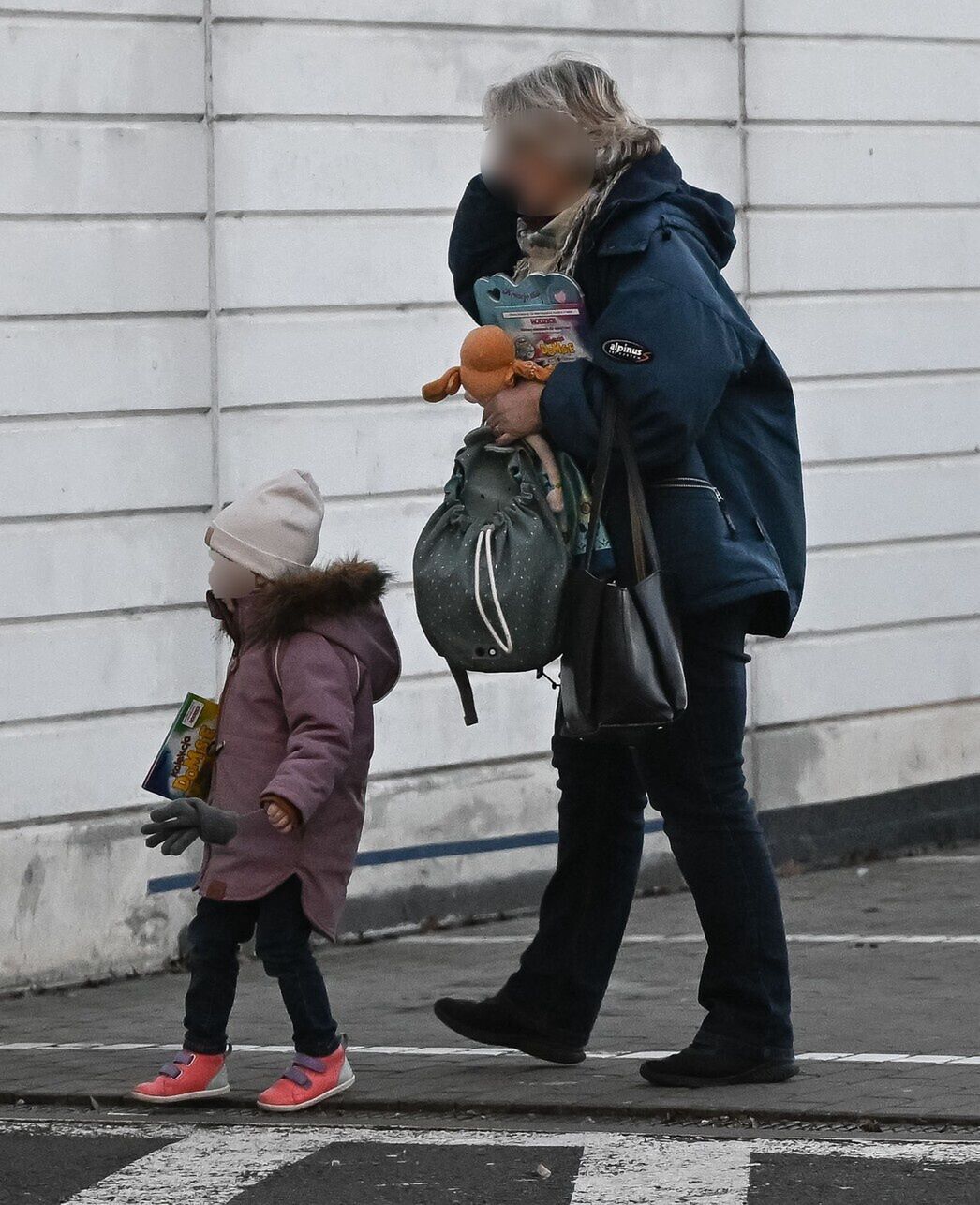 Mama Agnieszki Kaczorowskiej z wnuczką 