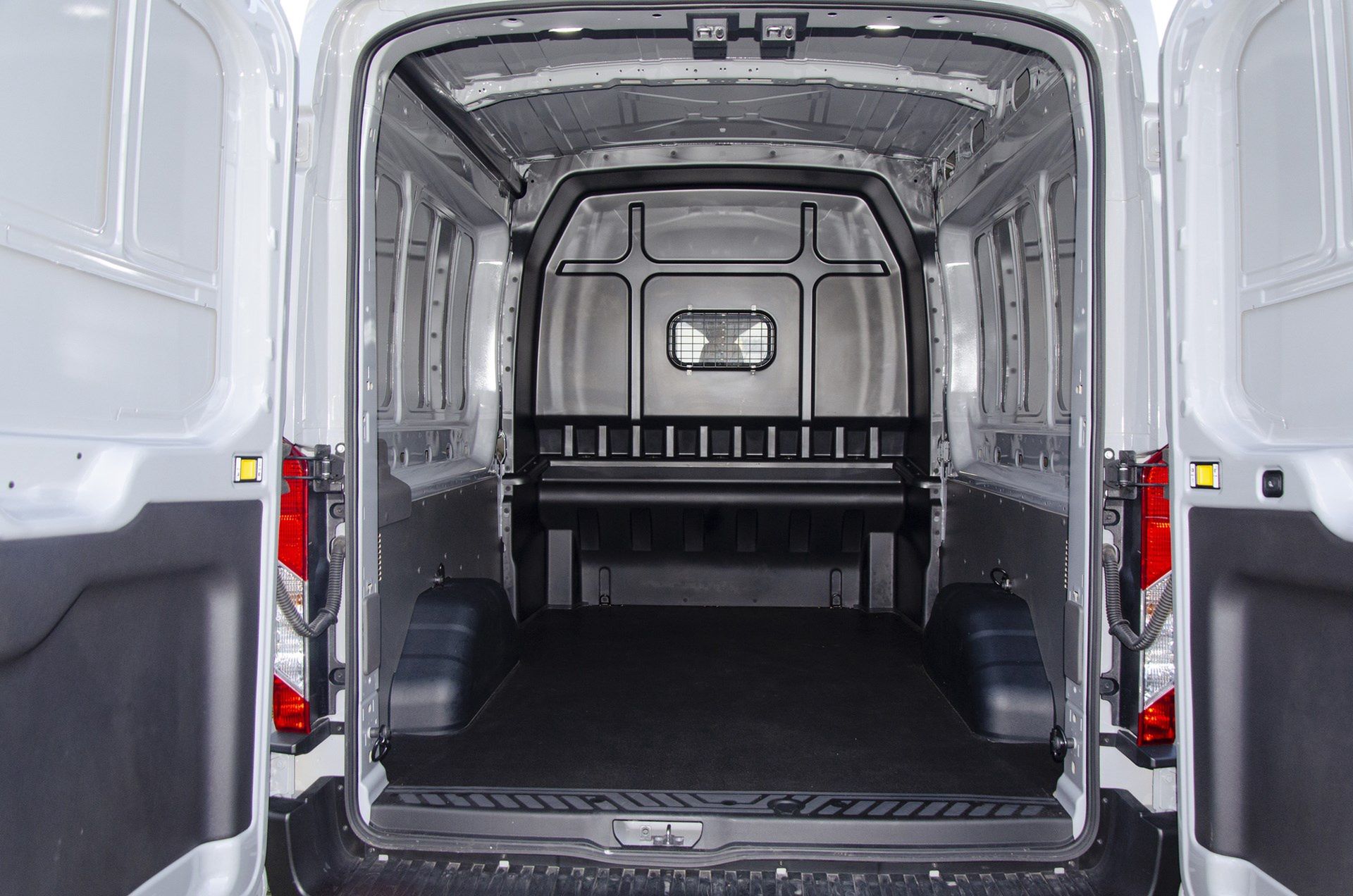 Ford Transit Trail (2023)