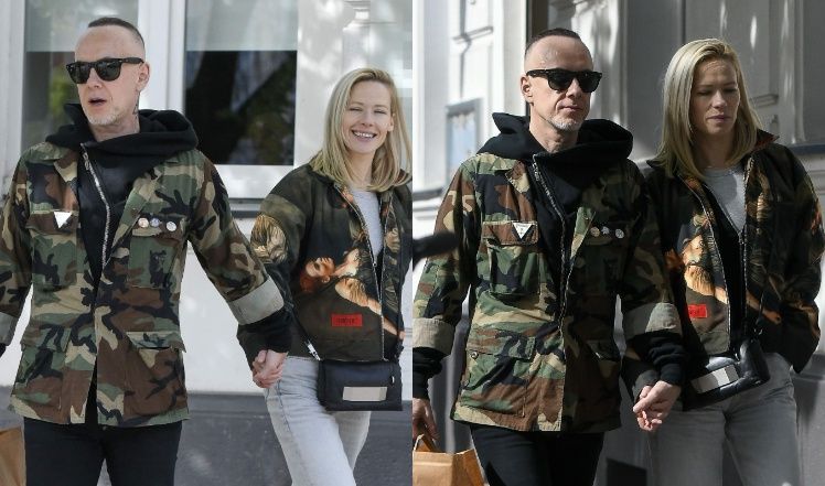 Nergal został "przyłapany" na spacerze z ukochaną