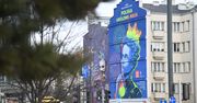 Warszawa: Na ten mural patrzy całe miasto. Przedstawia wybitną Polkę