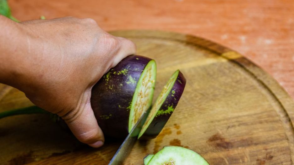 Nie jedz tak bakłażana. Może powodować zatrucia