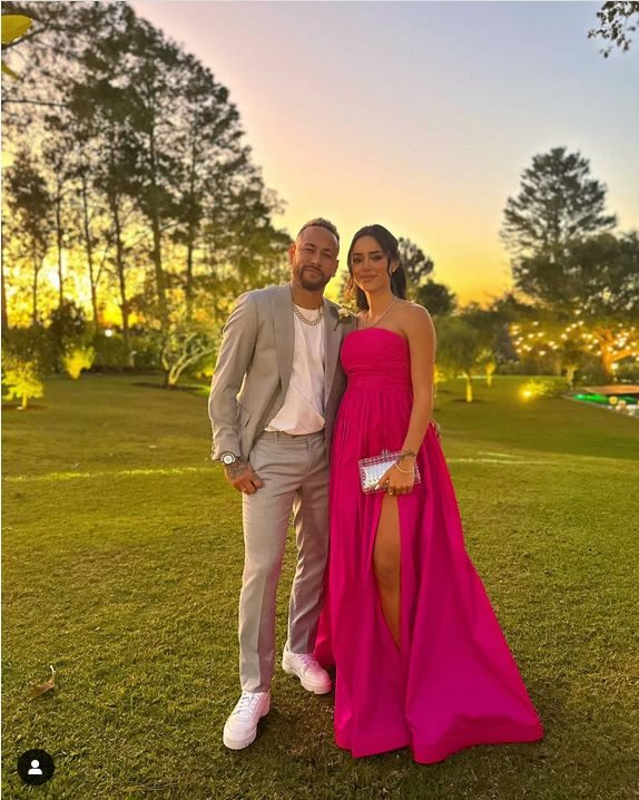 Neymar pojawił się na gali z ciężarną ukochaną u boku