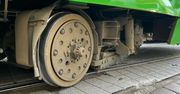 Wykolejenie tramwaju na pętli Ogrody – zmiany i utrudnienia dla pasażerów