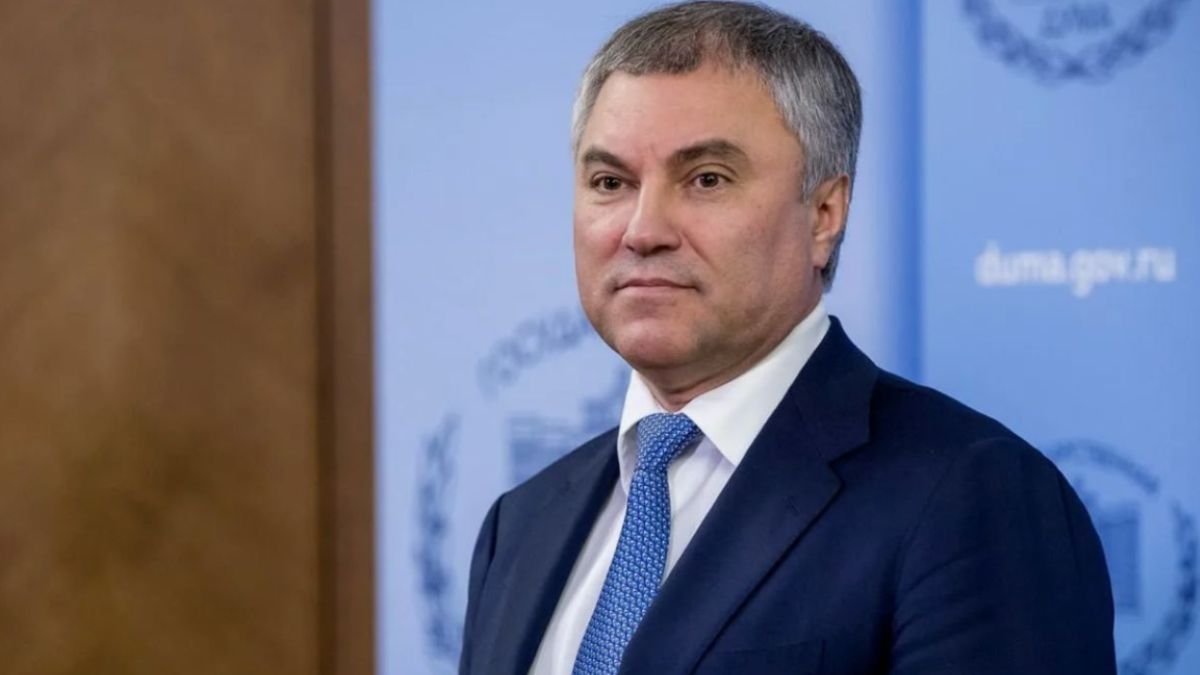 Wieczesław Wołodin ostrzega przed użyciem broni jądrowej. Zapowiada, że każdy atak na rosyjskie miejscowości spotka się z odwetem.