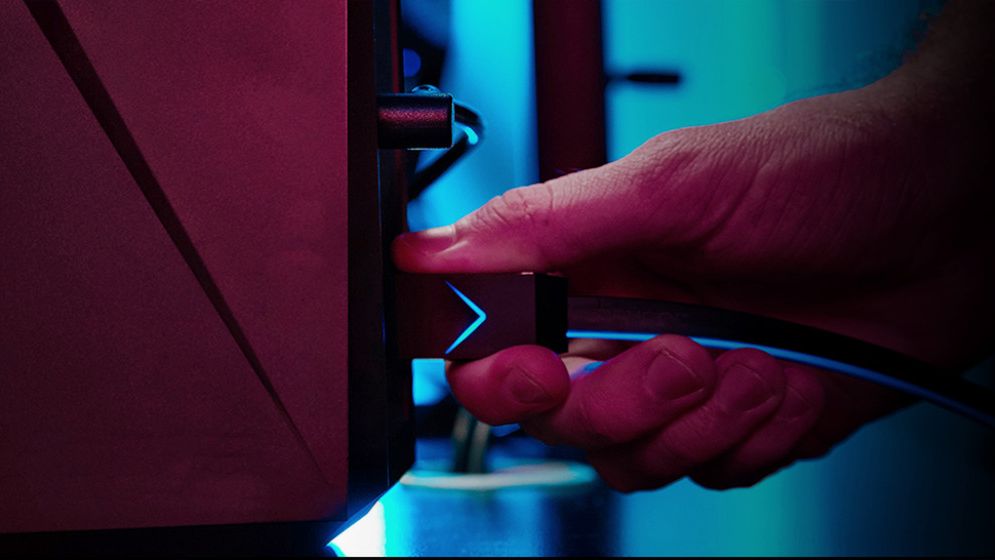Nawet przewody HDMI dostają gaming LED RGB (fot. Vivify)