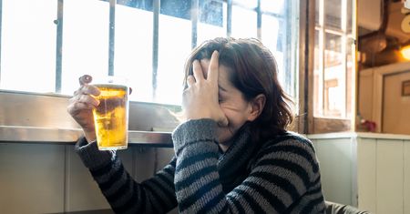 Alkohol szczególnie groźny dla serca. Kardiolożka ostrzega kobiety