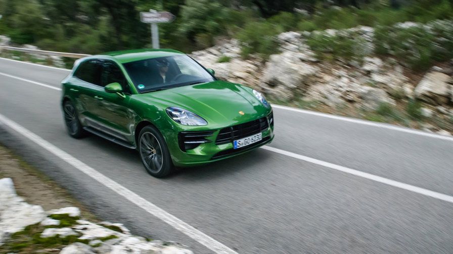 Obecna generacja też może być "zielona". Po liftingu do oferty dołączył kolor "mamba green"