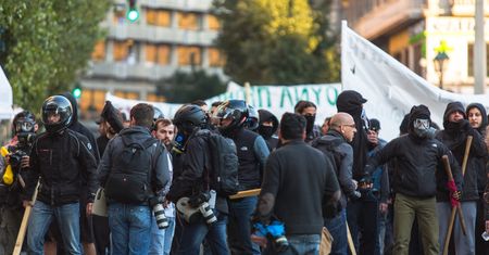 Chcieli dobre programy, a dostali złe: każde państwo może atakować internautów