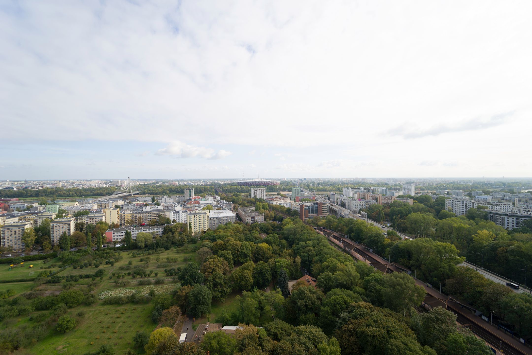 Samyang AF 14 mm f/2.8 FE - ultraszeroko, jasno i w przystępnej cenie [recenzja] 80