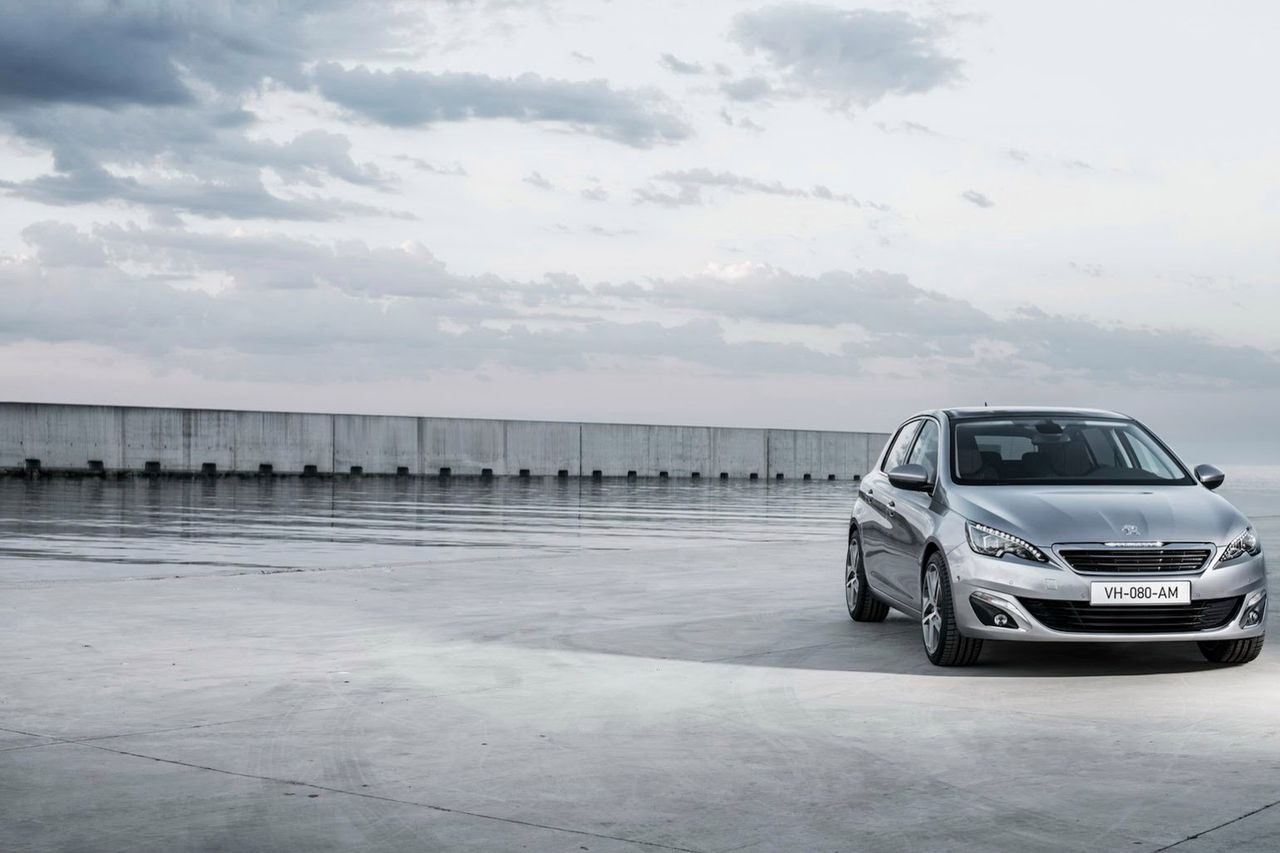 New Peugeot 308 (2069)