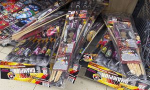 Nawet 5 tys. zł za puszczanie fajerwerków. Za to może ukarać policja