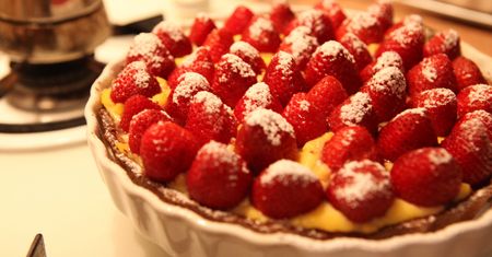 Tarta z budyniem i owocami