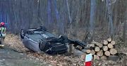 Żary: Wypadek z udziałem młodych. Auto dachowało