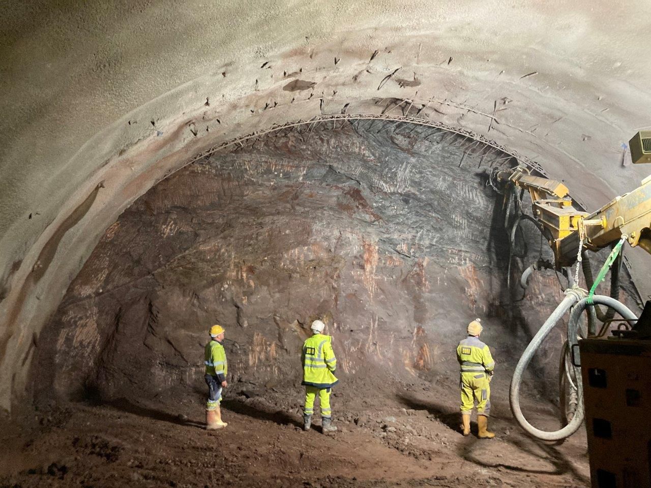 Tunel w ciągu trasy S3 przebity. Ma imponującą długość