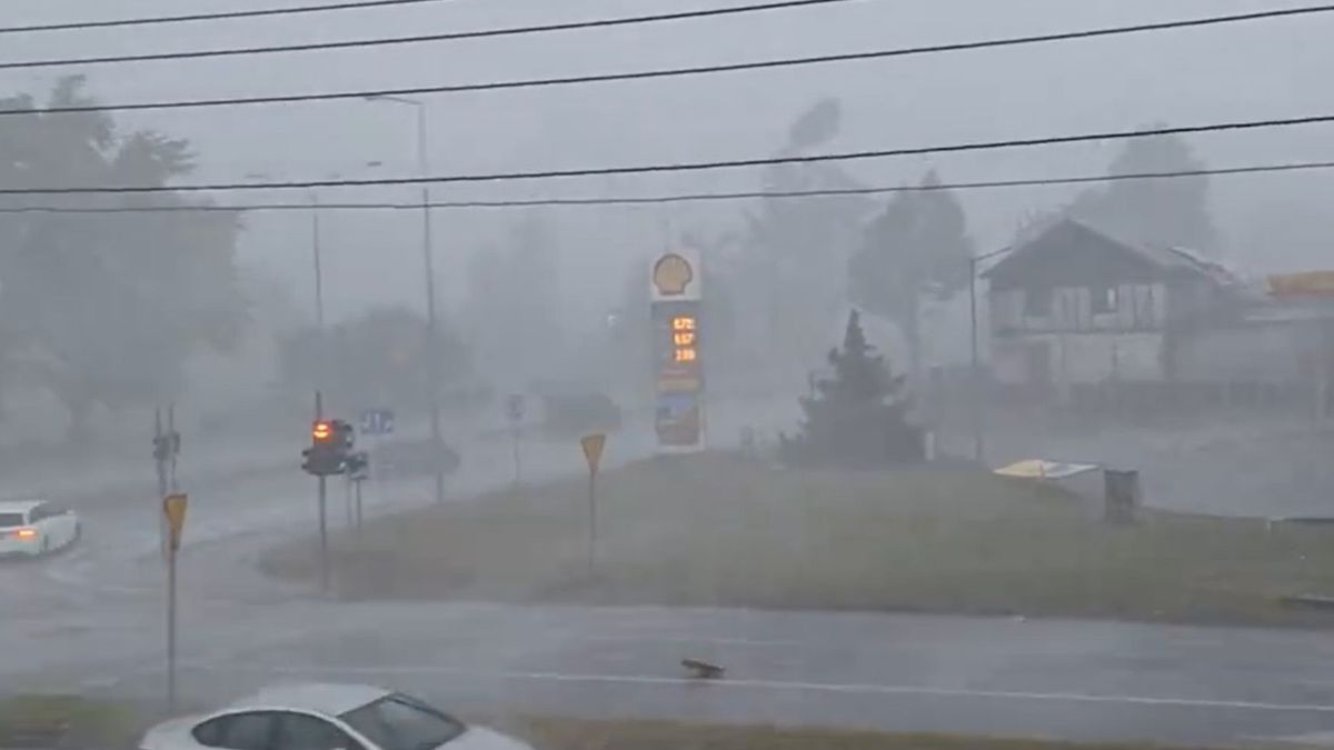 Nawałnica w Pile. Ekstremalny "downburst" sparaliżował miasto