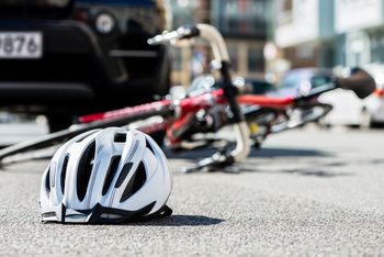 Zielona Góra: Tragiczny wypadek koło Bojadeł. Nie żyje rowerzystka