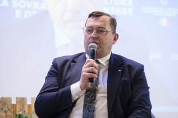 Ministerstwo tłumaczy się z pokazu mody. "Mamy nad tym kontrolę"