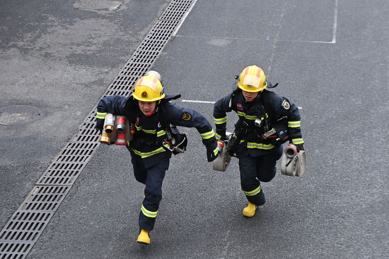 CHONGQING, CHINA - JANUARY 18: Firefighters attend a firefighting drill on January 18, 2024 in Chongqing, China. (Photo by VCG/VCG via Getty Images)