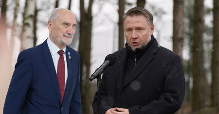 "Będą się smażyć w piekle". Kierwiński nie hamował się na konferencji