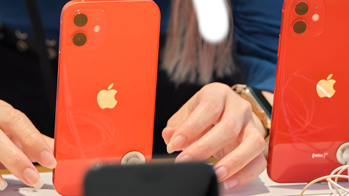 10 najpopularniejszych smartfonów na świecie. Rok 2021 należał do jednej marki 1