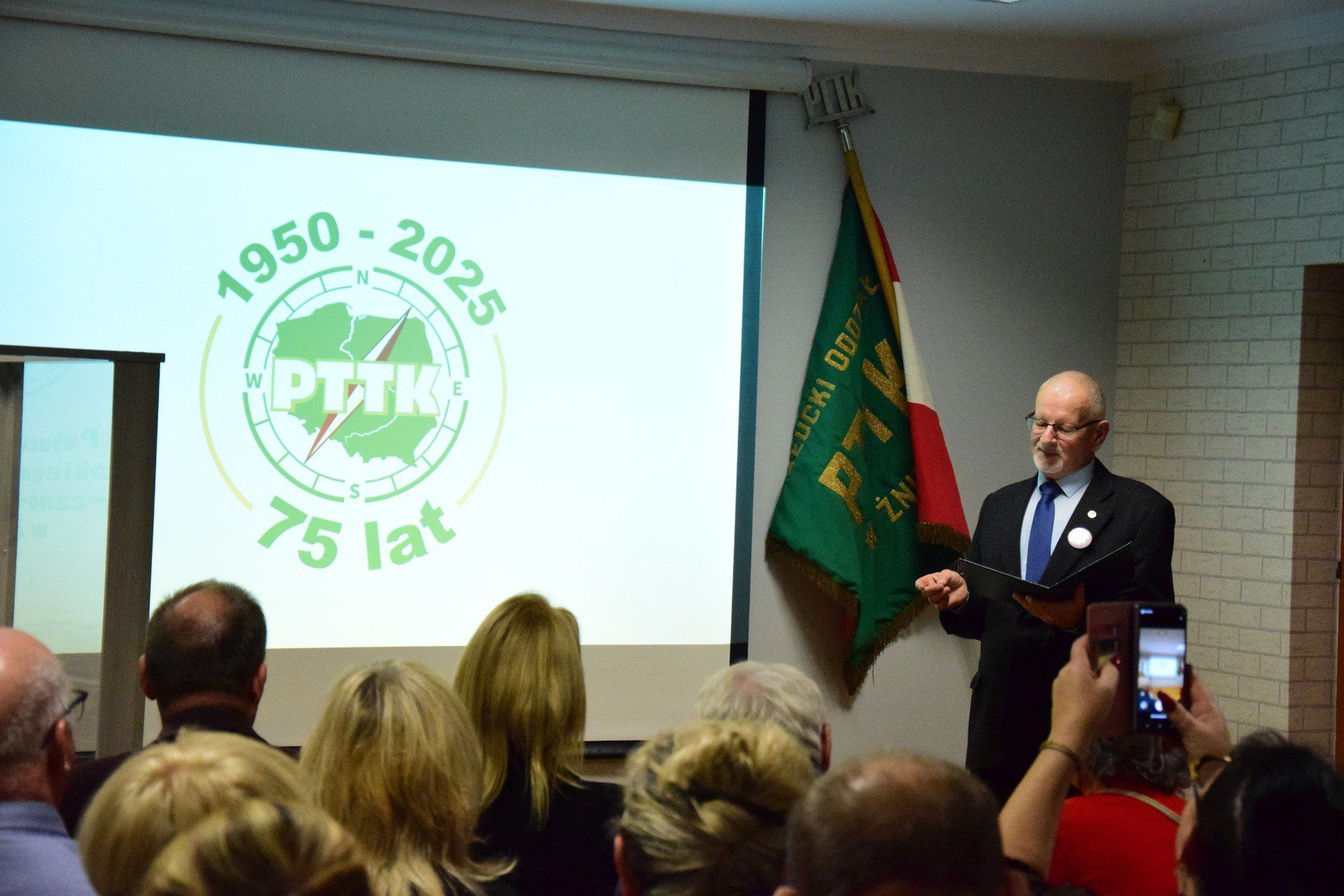 75-lecie PTTK w żnińskiej bibliotece