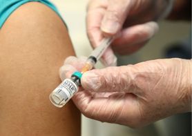 Czy mieszanie szczepionek skutecznie chroni przed Deltą? Nowe badania