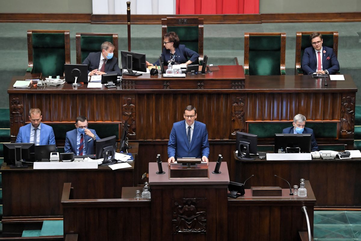 Sejm wznawia obrady. Nietypowy początek, premier ujawnił plan dla Białorusi